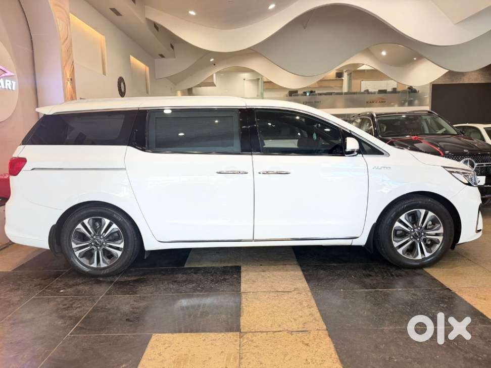 Kia Carnival Prestige, 2021, Diesel