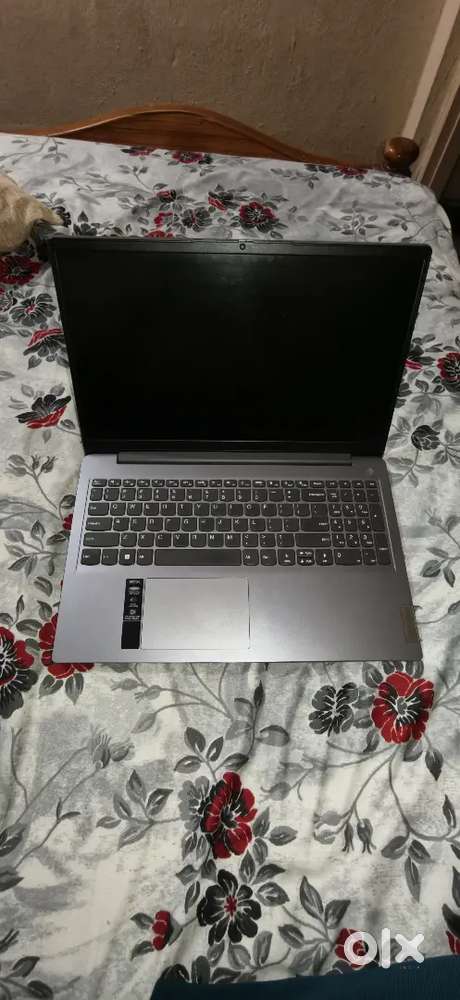 Lenovo IdeaPad 3 12th gen i3
