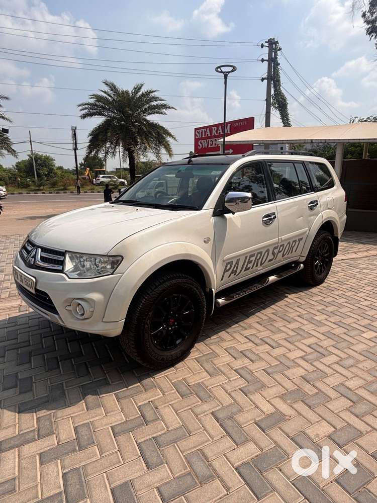 Mitsubishi Pajero Sport 2.5 Manual, 2012, Diesel
