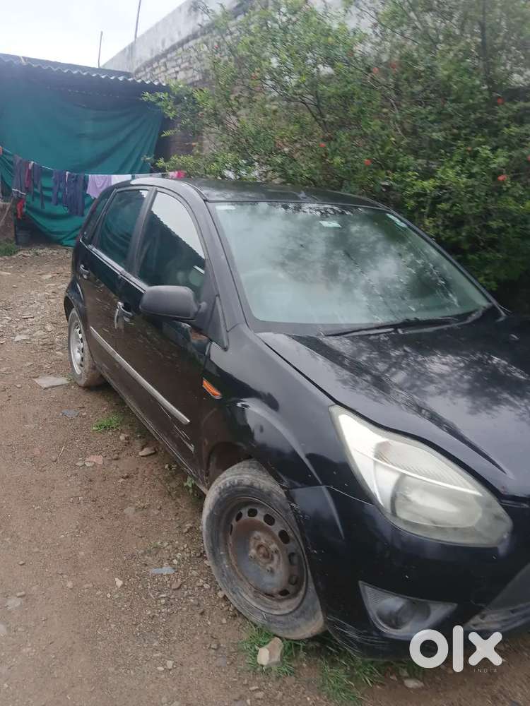 Ford Figo Petrol 2010 4th