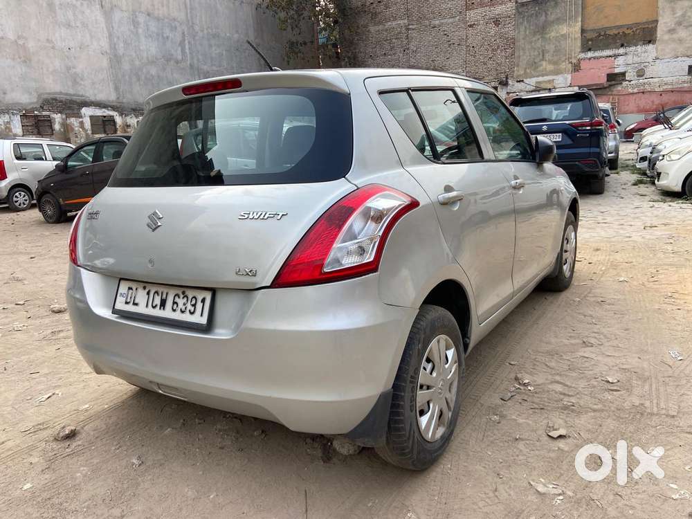Maruti Suzuki Swift Lxi Optional-o, 2017, Petrol