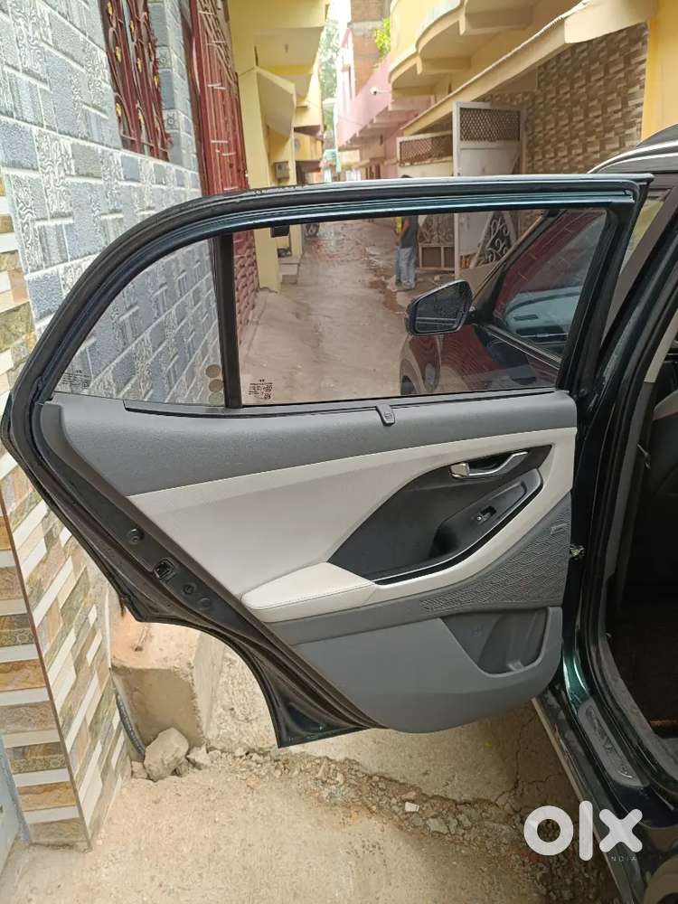Hyundai Creta 2024 Petrol 23990 Km Driven.