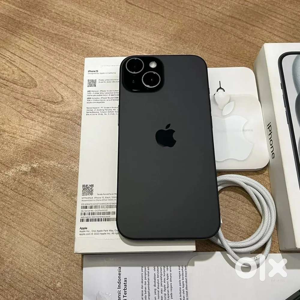 Selling my i phone 15 with accessories & bill box in good condition.