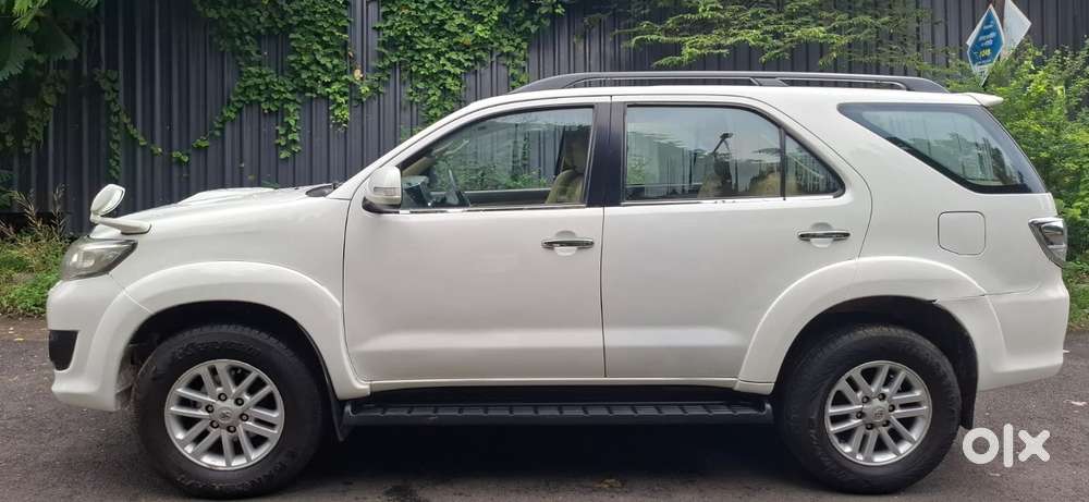 Toyota Fortuner 3.0 4x4 Manual, 2012, Diesel