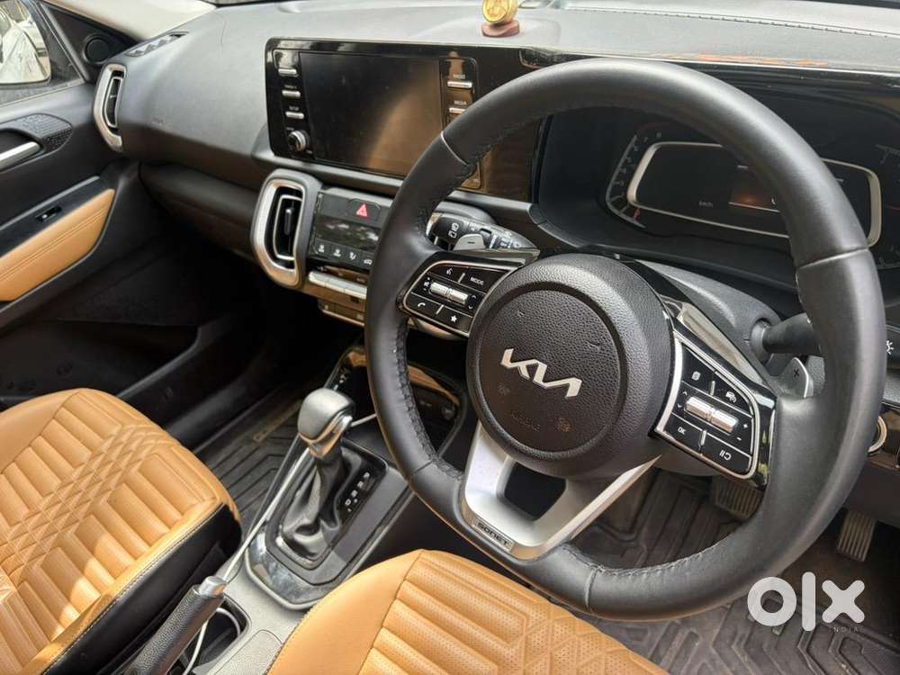 Kia Sonet 2025 Petrol Well Maintained