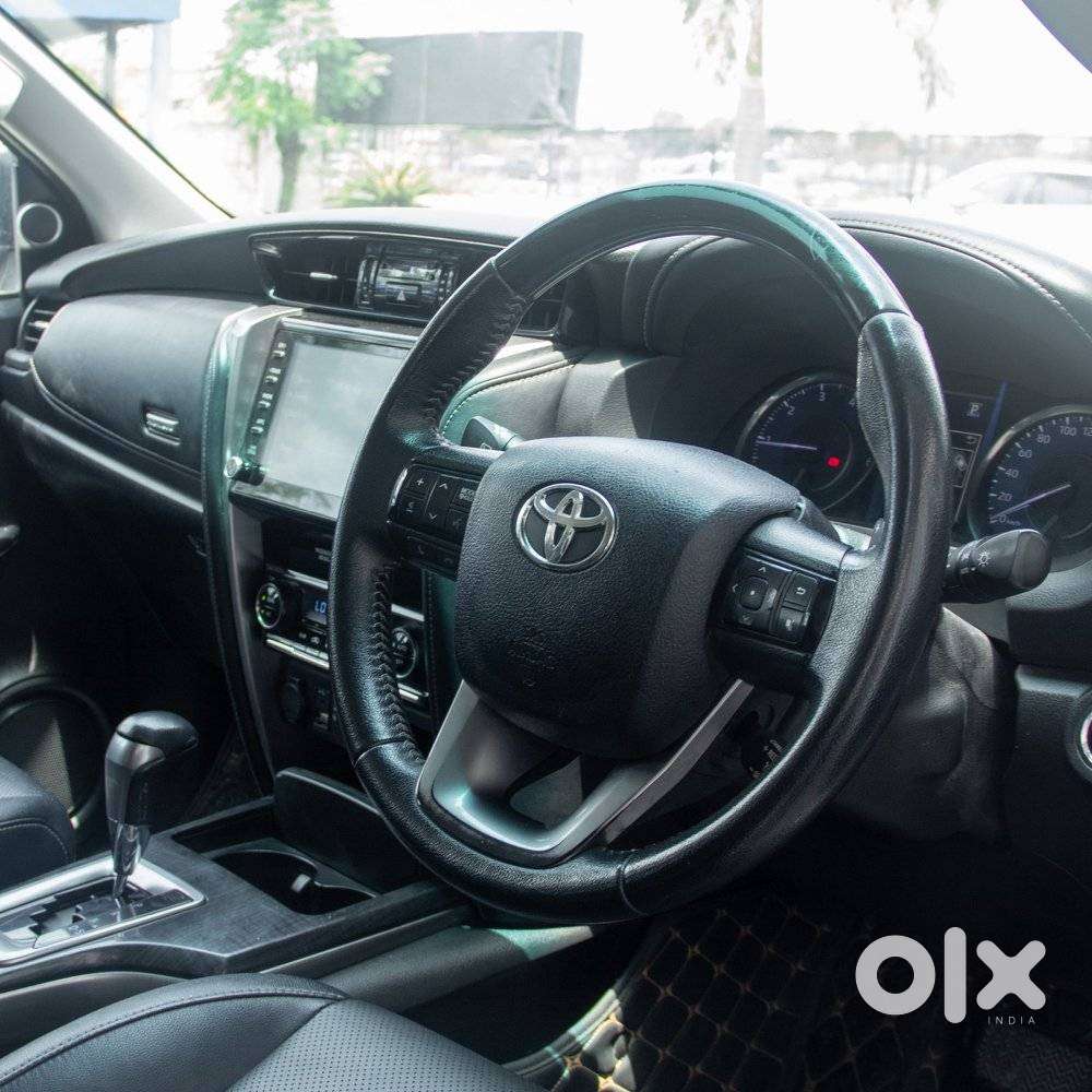 Toyota Fortuner 4x2 At 2.8 Diesel, 2022, Petrol