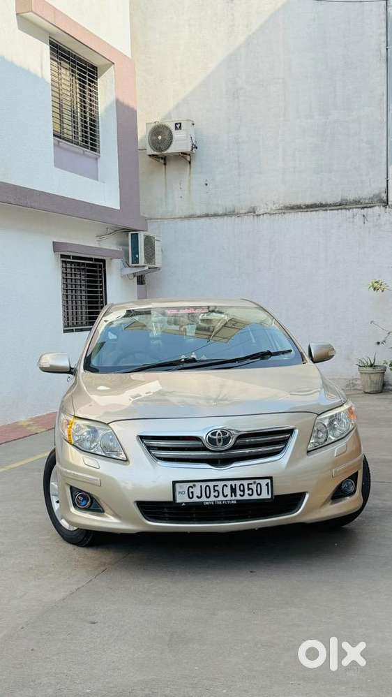 Toyota Corolla Altis 2010 Petrol Well Maintained