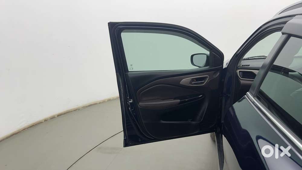 Maruti Suzuki Fronx Alpha 1.0l Turbo 6 At, 2023, Petrol