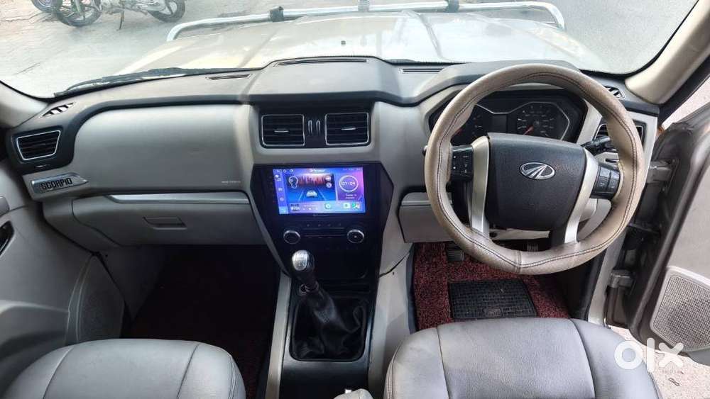 Mahindra Scorpio S10, 2015, Diesel