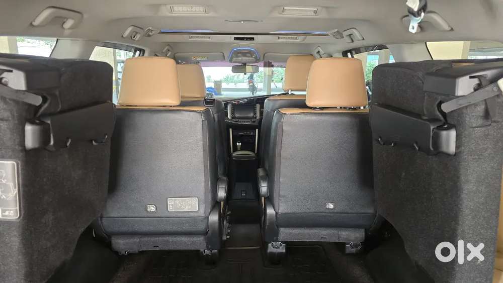 Toyota Innova Crysta 2022 Diesel 37200 Km Driven