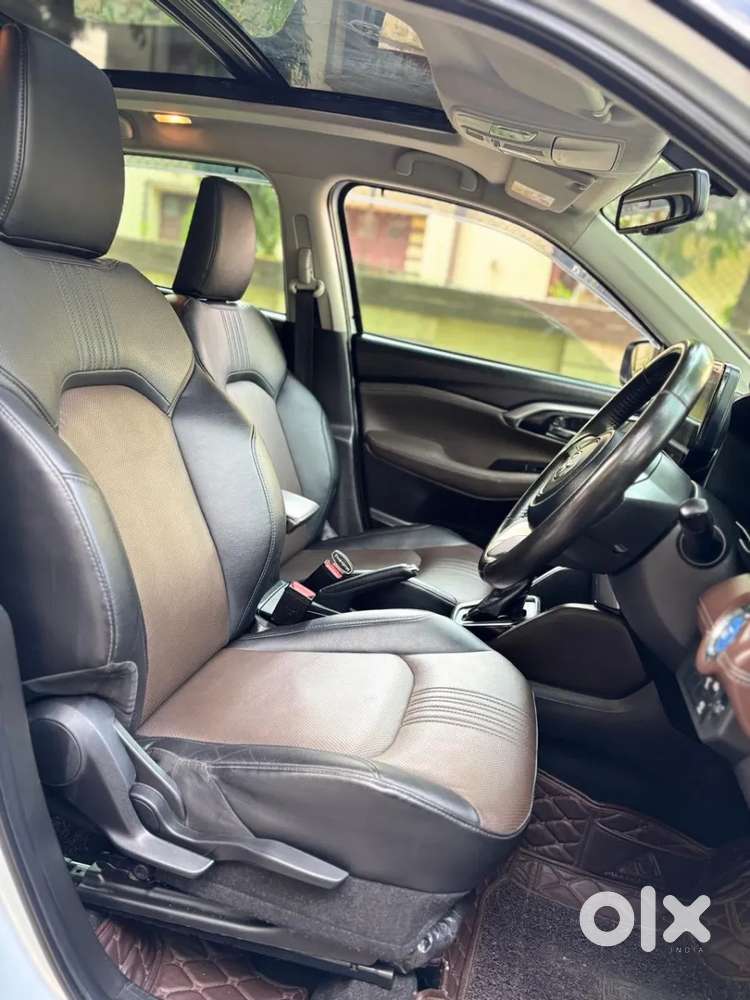 Toyota Urban Cruiser Hyryder 1.5 V Hybrid, 2023, Petrol