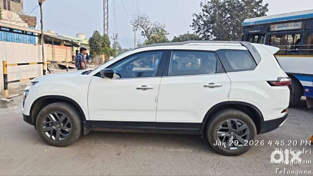 Tata Safari Xt+