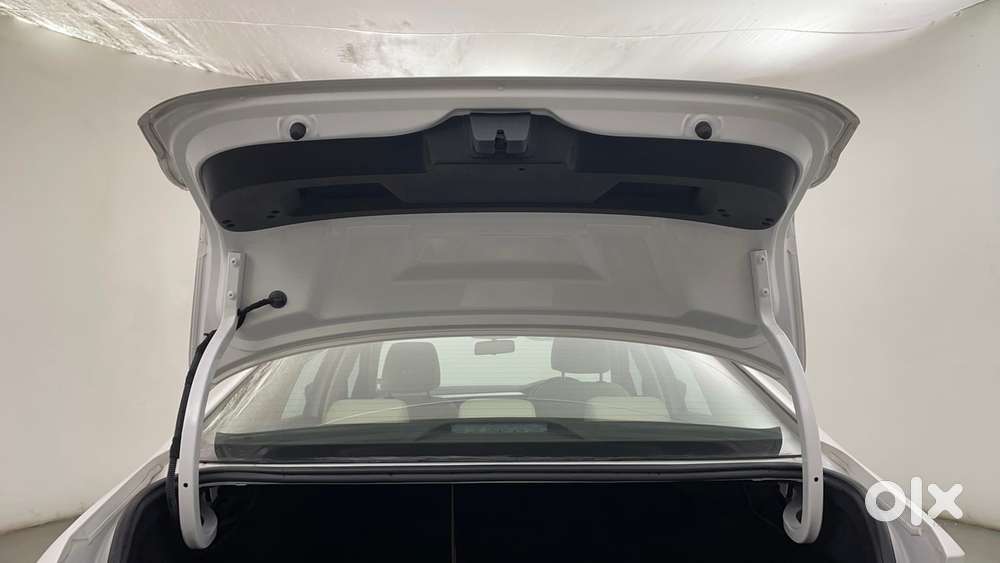 Volkswagen Virtus Highline Plus 1.0 Tsi At, 2023, Petrol