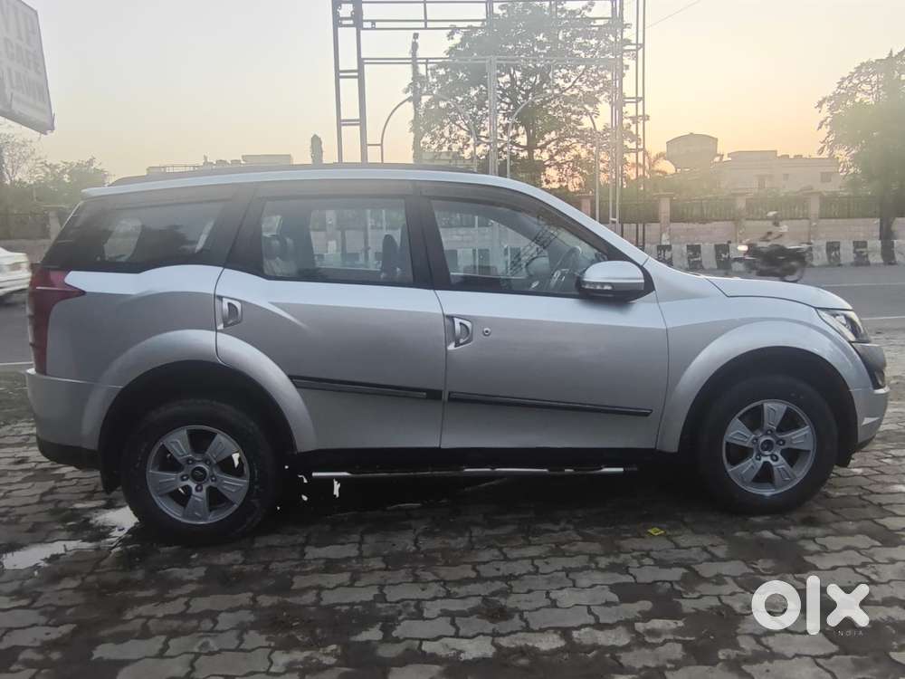 Mahindra Xuv500 W8, 2015