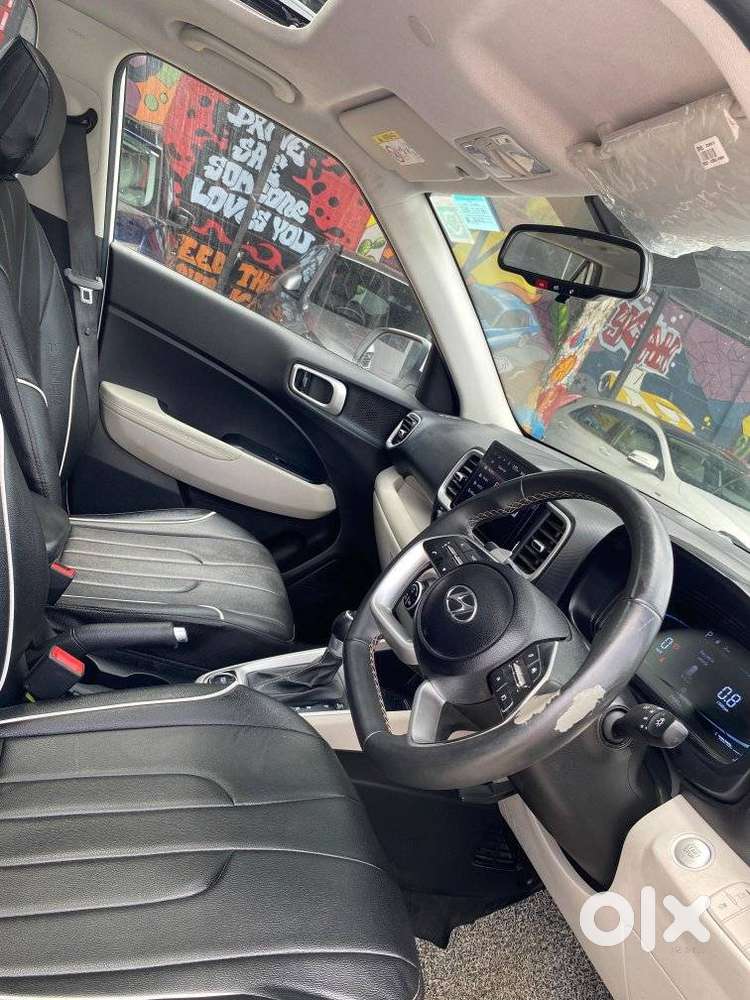 Hyundai Venue 1.0 Sx (o) Turbo Dct, 2023, Petrol
