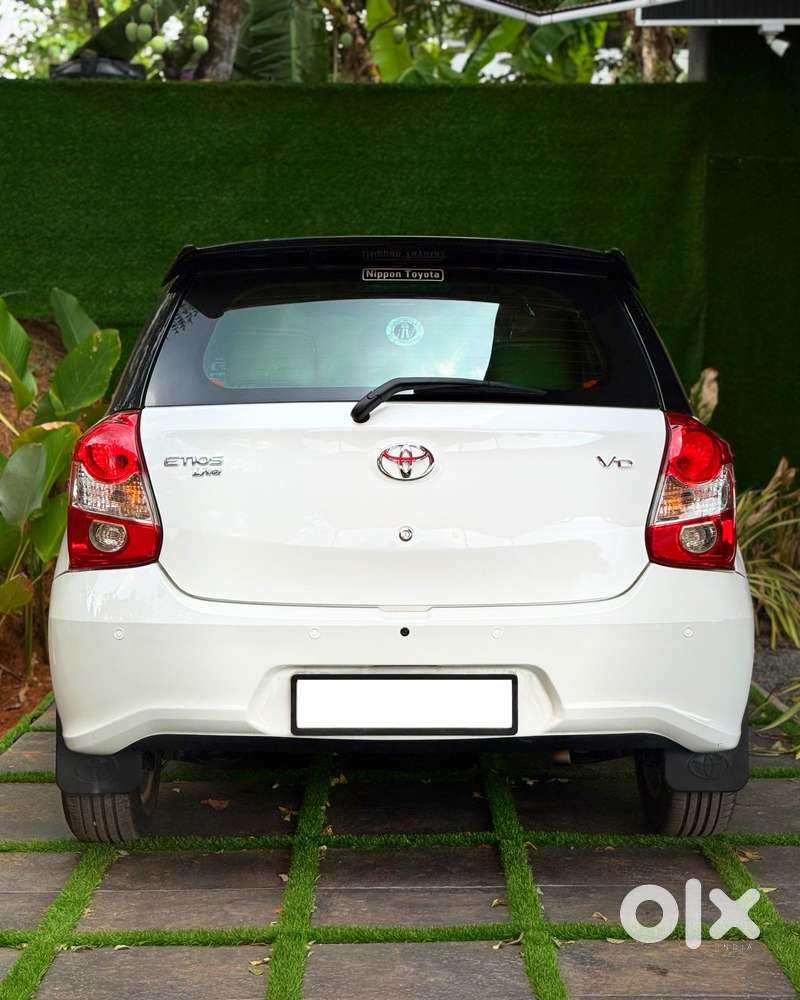 Toyota Etios Liva Vd Dual Tone, 2017, Diesel