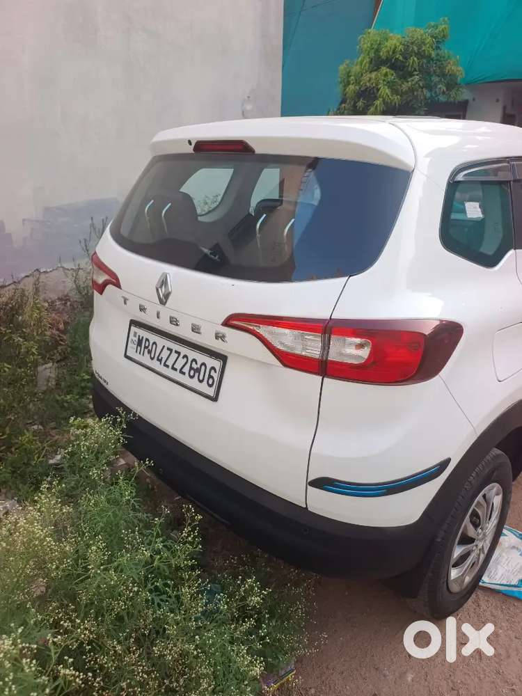 Renault Triber 2024 Petrol Well Maintained