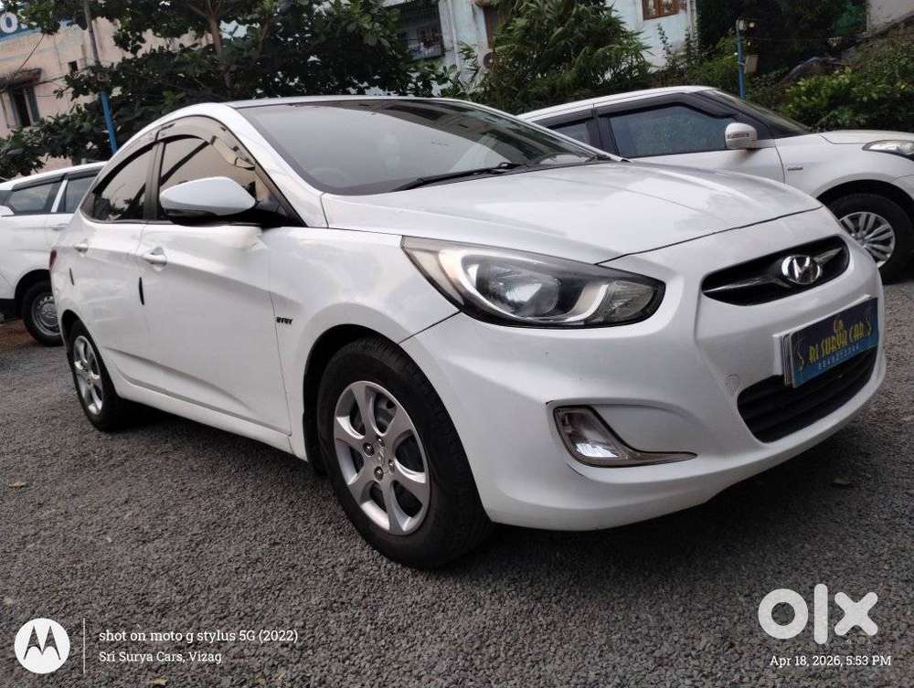 Hyundai Fluidic Verna 1.6 Vtvt S, 2011, Petrol
