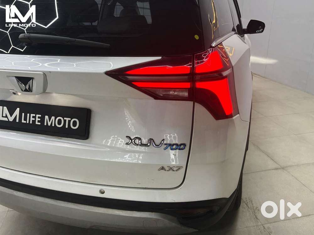 Mahindra Xuv700 2.0 Ax 7 Petrol At Str, 2022, Petrol