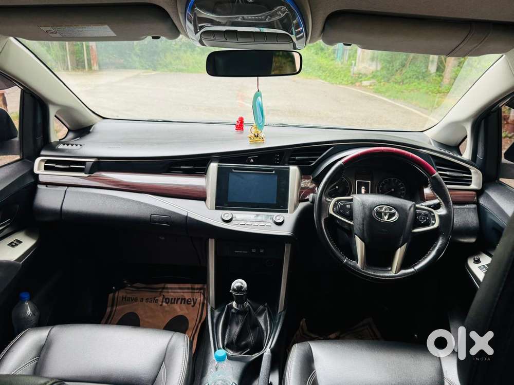 Toyota Innova Crysta 2.4 V 7 Str, 2016, Diesel