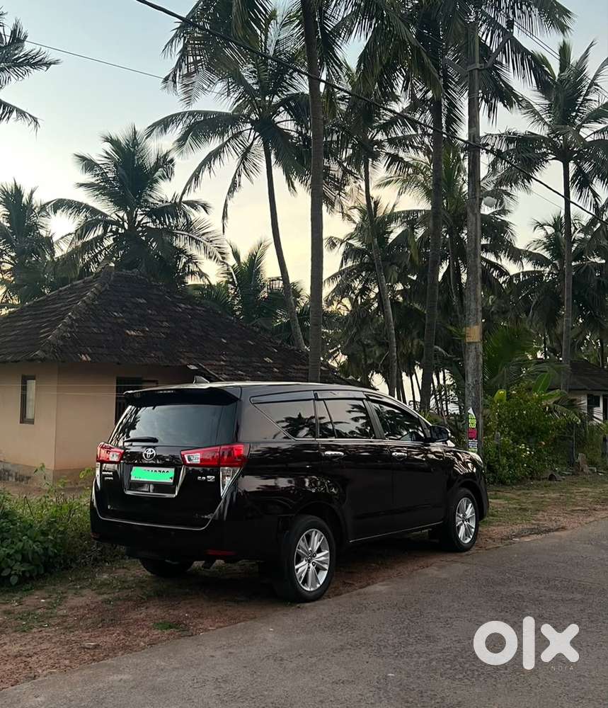 Toyota Innova Crysta 2016