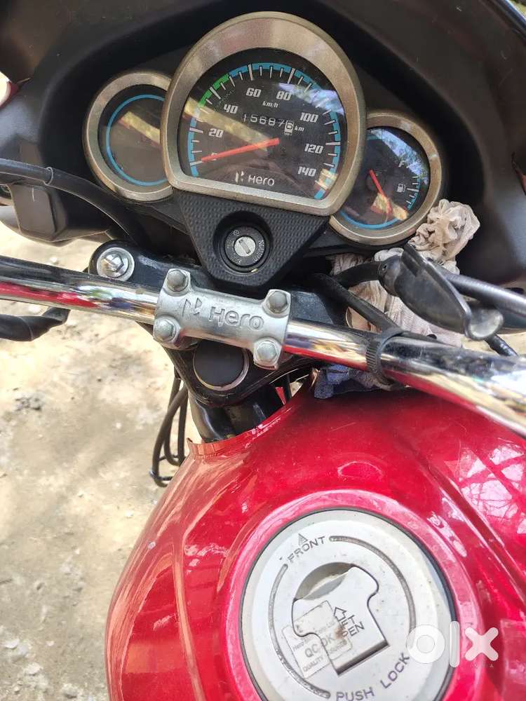 Hero Super Splendor 2022 km driven