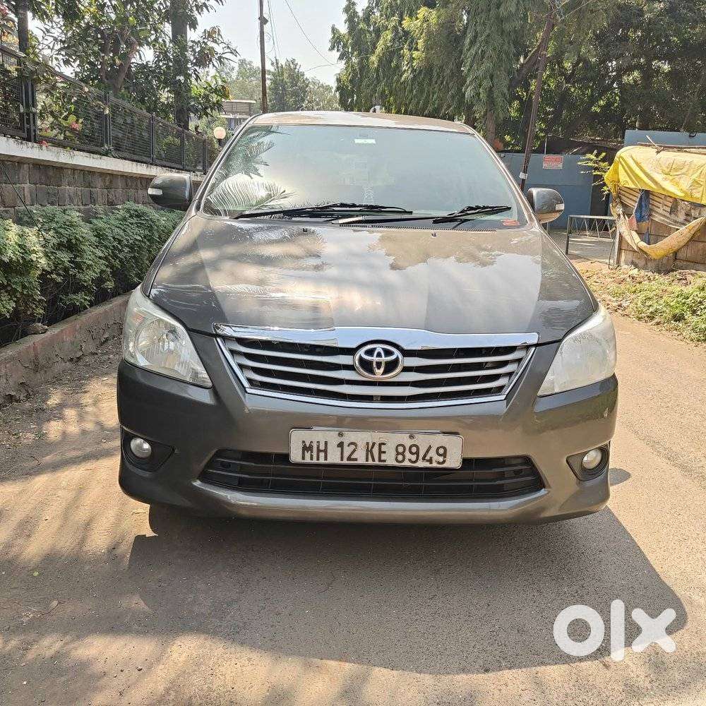 Toyota Innova 2.5 V 8 Str, 2013, Diesel