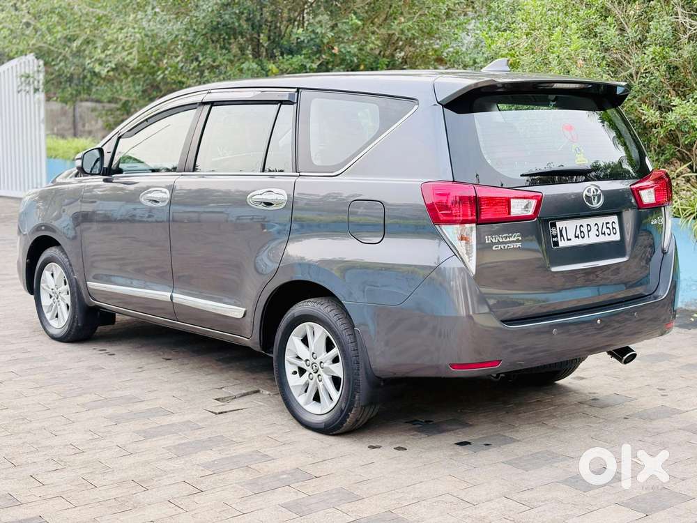 Toyota Innova Crysta 2.8 Gx At 7 Str, 2016, Diesel