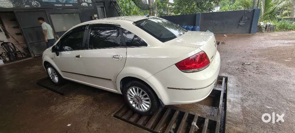 Fiat Linea Emotion Diesel 2013