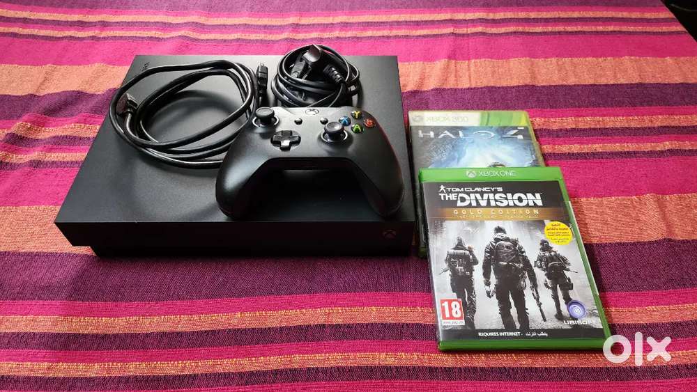 X Box One X 1TB - Original Packaging