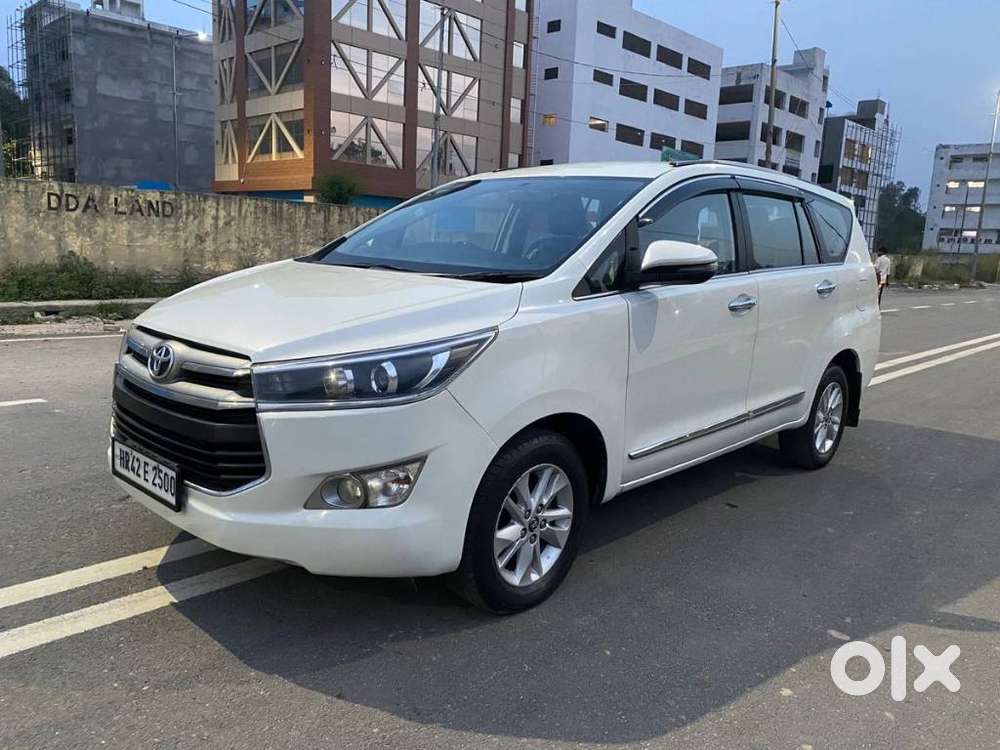 Toyota Innova Crysta 2.4 V 8 Str, 2018, Diesel