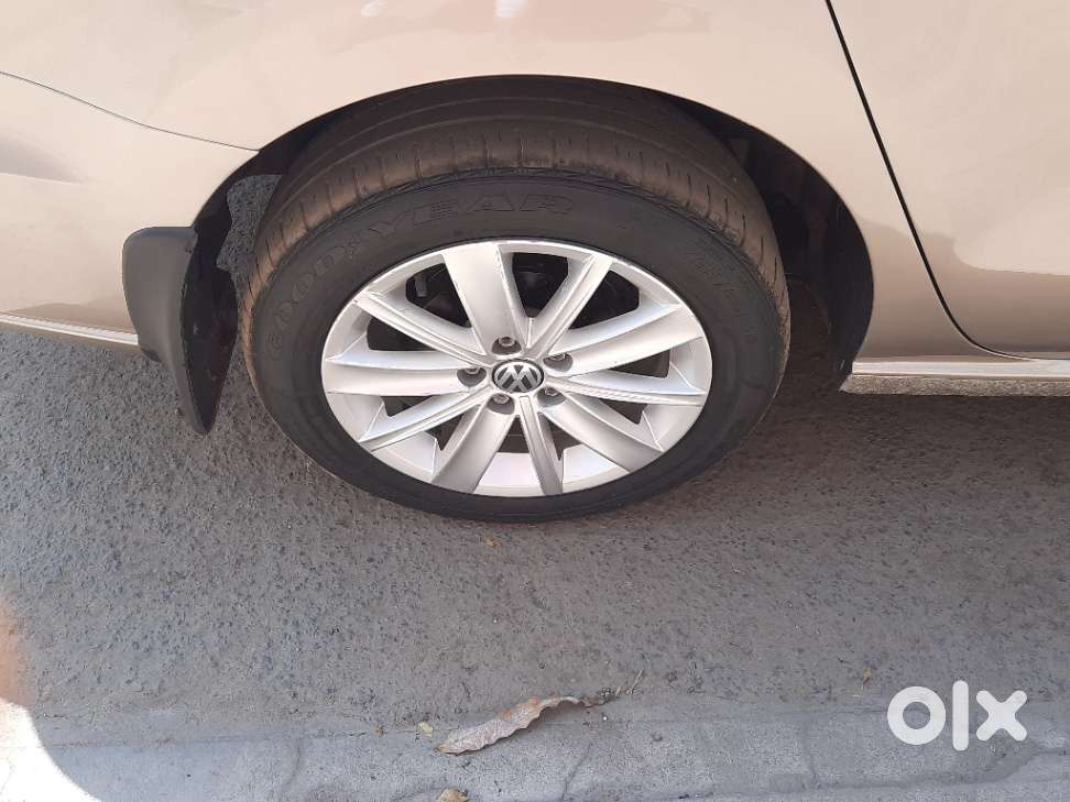 Volkswagen Vento 1.2 Tsi Highline Plus At, 2018, Petrol