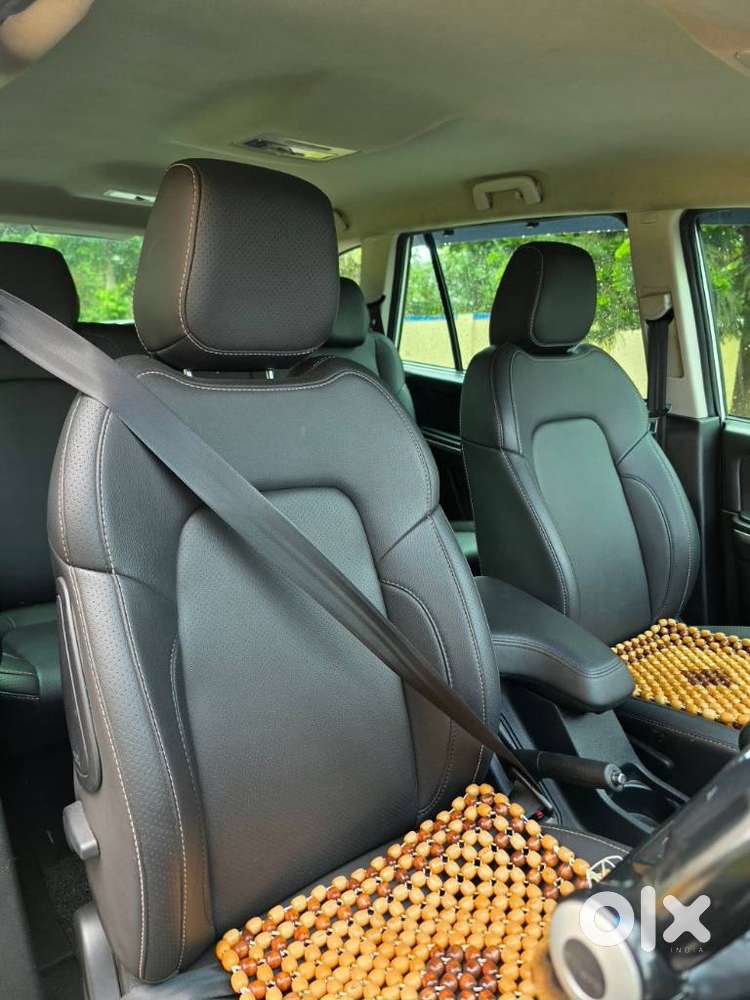 Tata Hexa 2.2 Xt 4x2 7 Str Dual Tone, 2017, Diesel