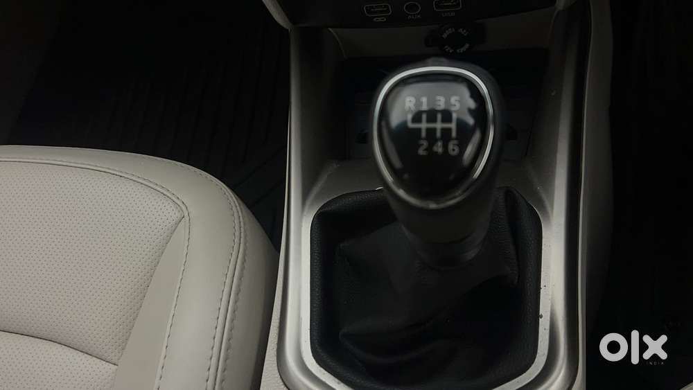 Mahindra Xuv300 W8 Option Diesel, 2020, Diesel