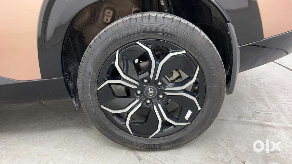 Tata Curvv S 1.2 Hyperion Gdi Petrol 7dca, 2025, Petrol
