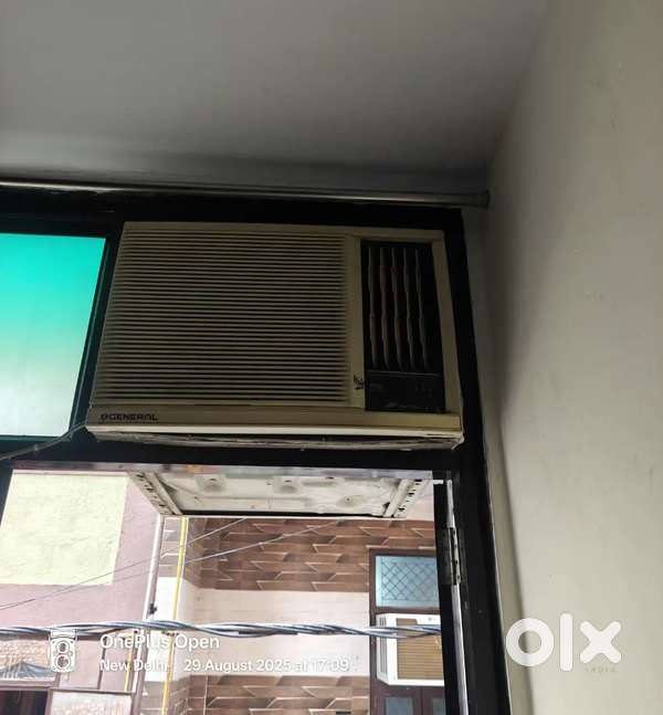 O general window AC 1.5 ton available for sale