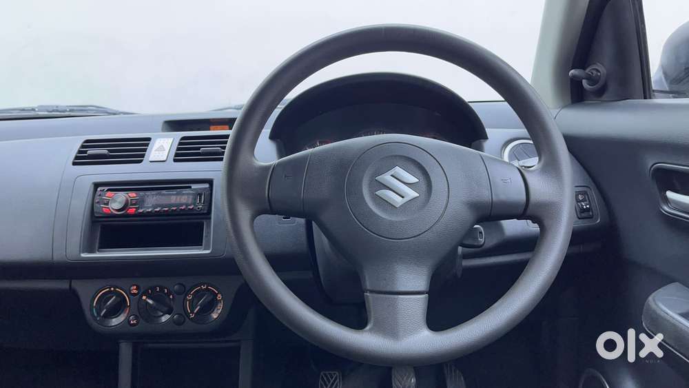 Maruti Suzuki Swift 2004-2010 Vxi Bsiv, 2011, Petrol