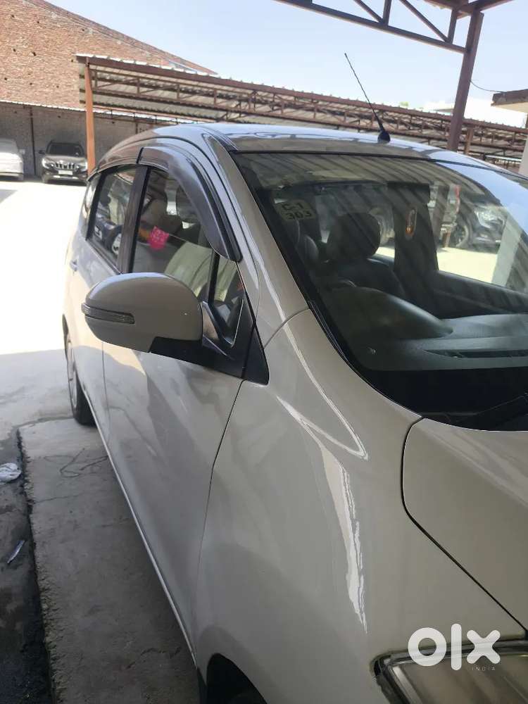Maruti Suzuki Ertiga 2018 Variant