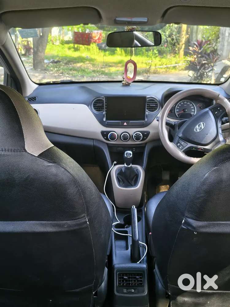 Hyundai Grand I10 Sportz 2016 Petrol Well Maintained