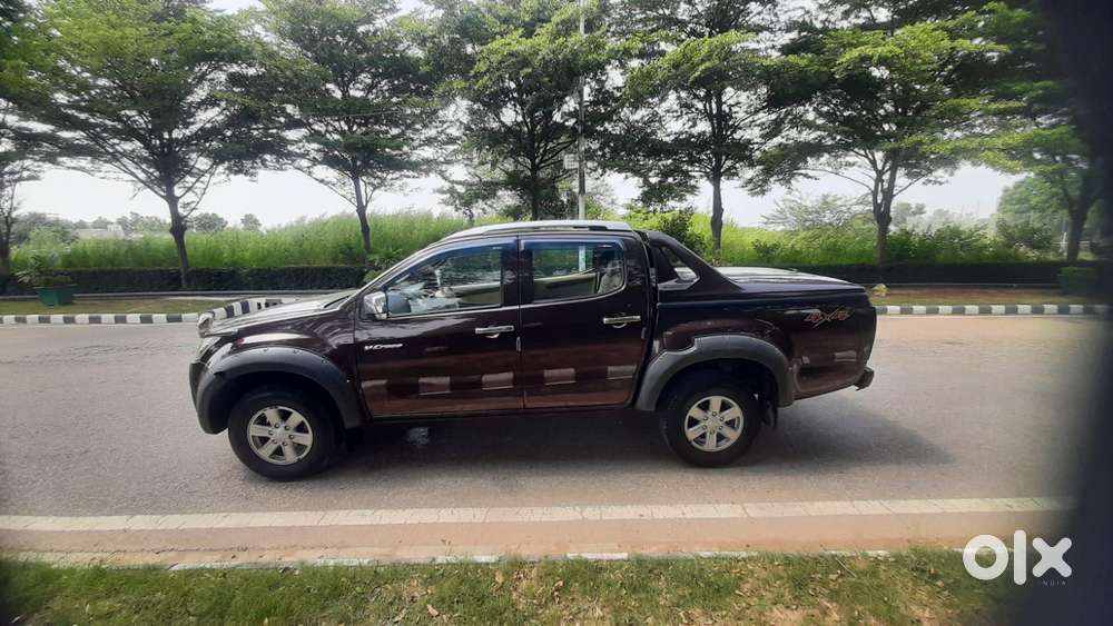 Isuzu V-cross Z Prestige 4x4 Mt, 2017, Diesel