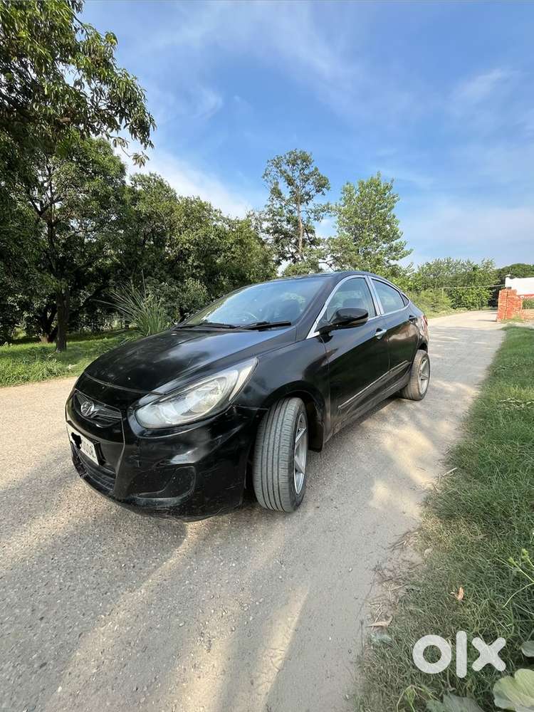 Hyundai Verna 1.6 13 Model 2028 May Tak Valid Vip No 0008 Aloy Wheel