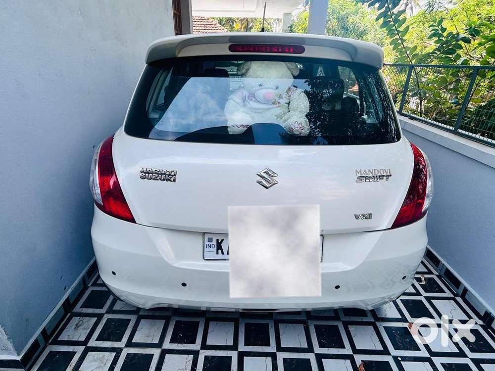 Maruti Suzuki Swift 2015 Petrol 124000 Km Driven