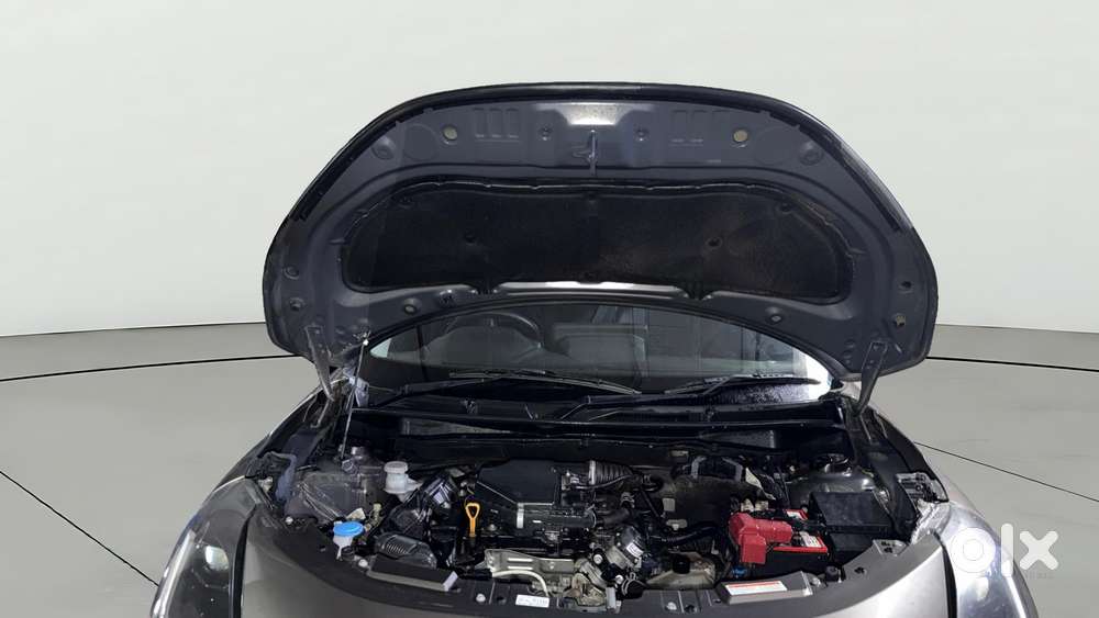 Maruti Suzuki Swift 1.2 Vxi (o), 2024, Petrol