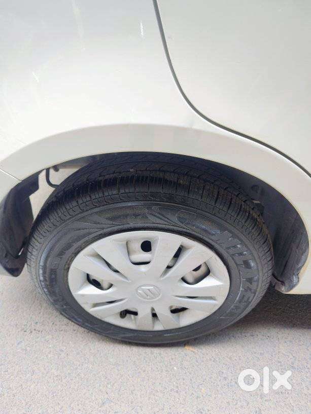Maruti Suzuki Dzire 1.2 Lxi, 2015, Petrol