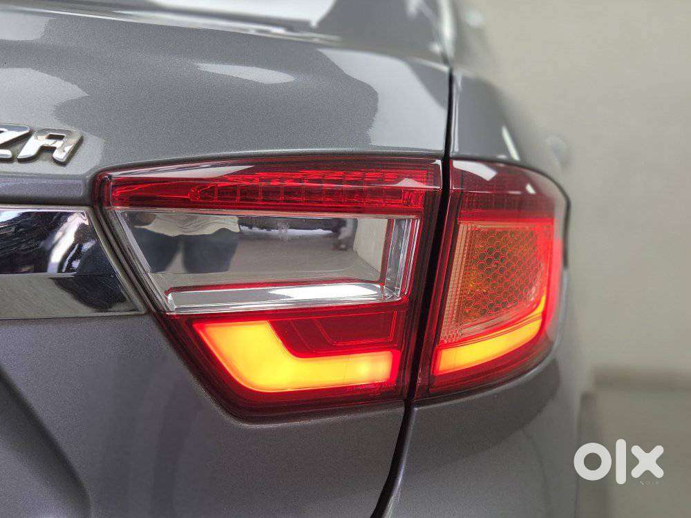 Tata Tigor Xza, 2018, Petrol