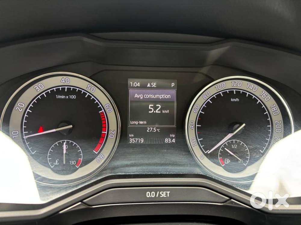 Skoda Superb Lk 1.8 Tsi At, 2017, Petrol