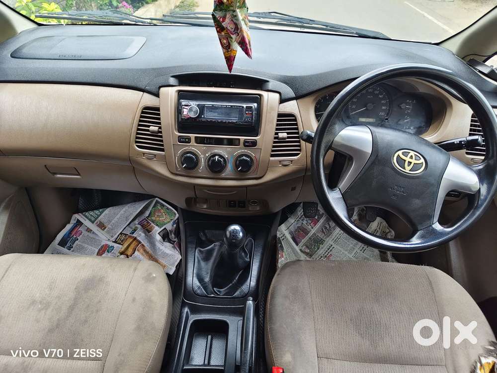 Toyota Innova 2.5 G (diesel) 8 Seater, 2015, Diesel