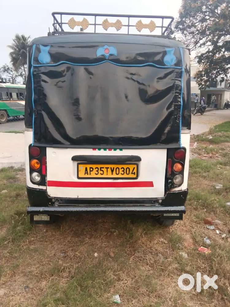 Tata Magic'