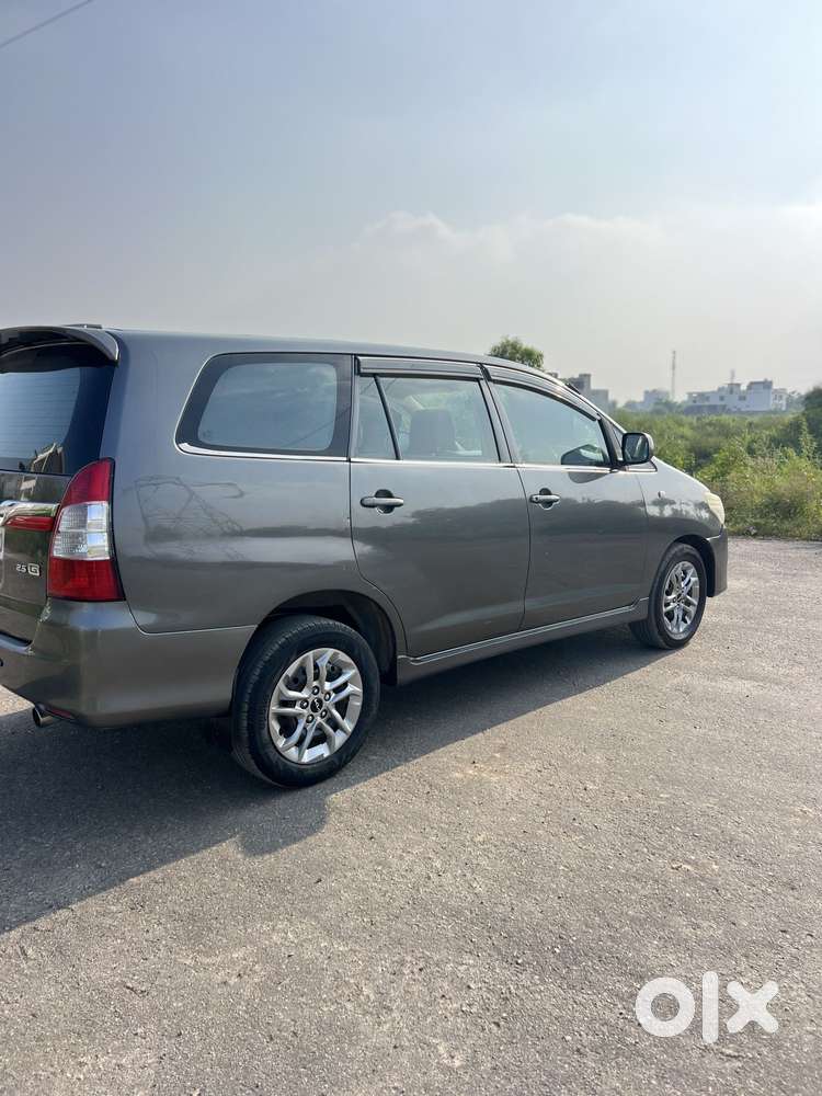 Toyota Innova 2.5 G (diesel) 7 Seater Bs Iv, 2013, Diesel