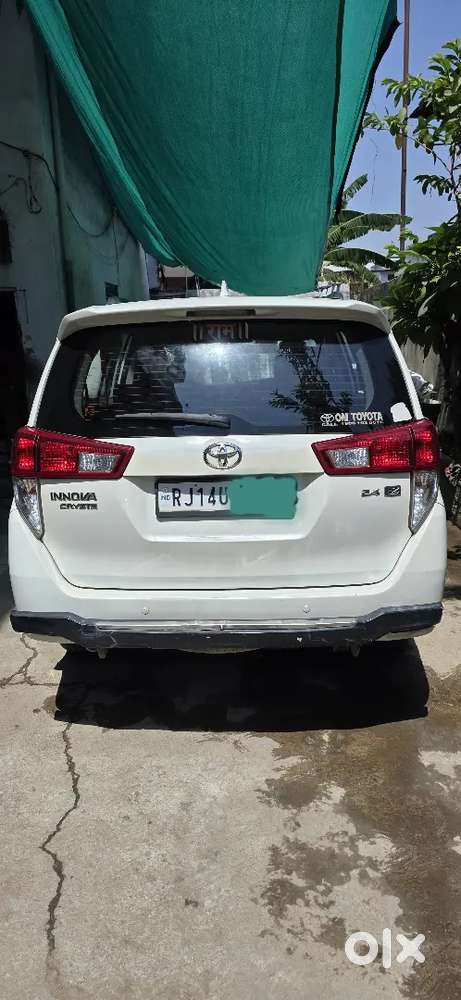 Innova Crysta 2.4 Z 7 Seater